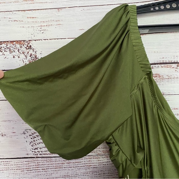 NWT Fe Noel Metallic Puff Sleeve Cut Out Medium Coverage One Piece Swimsuit - Picture 10 of 14